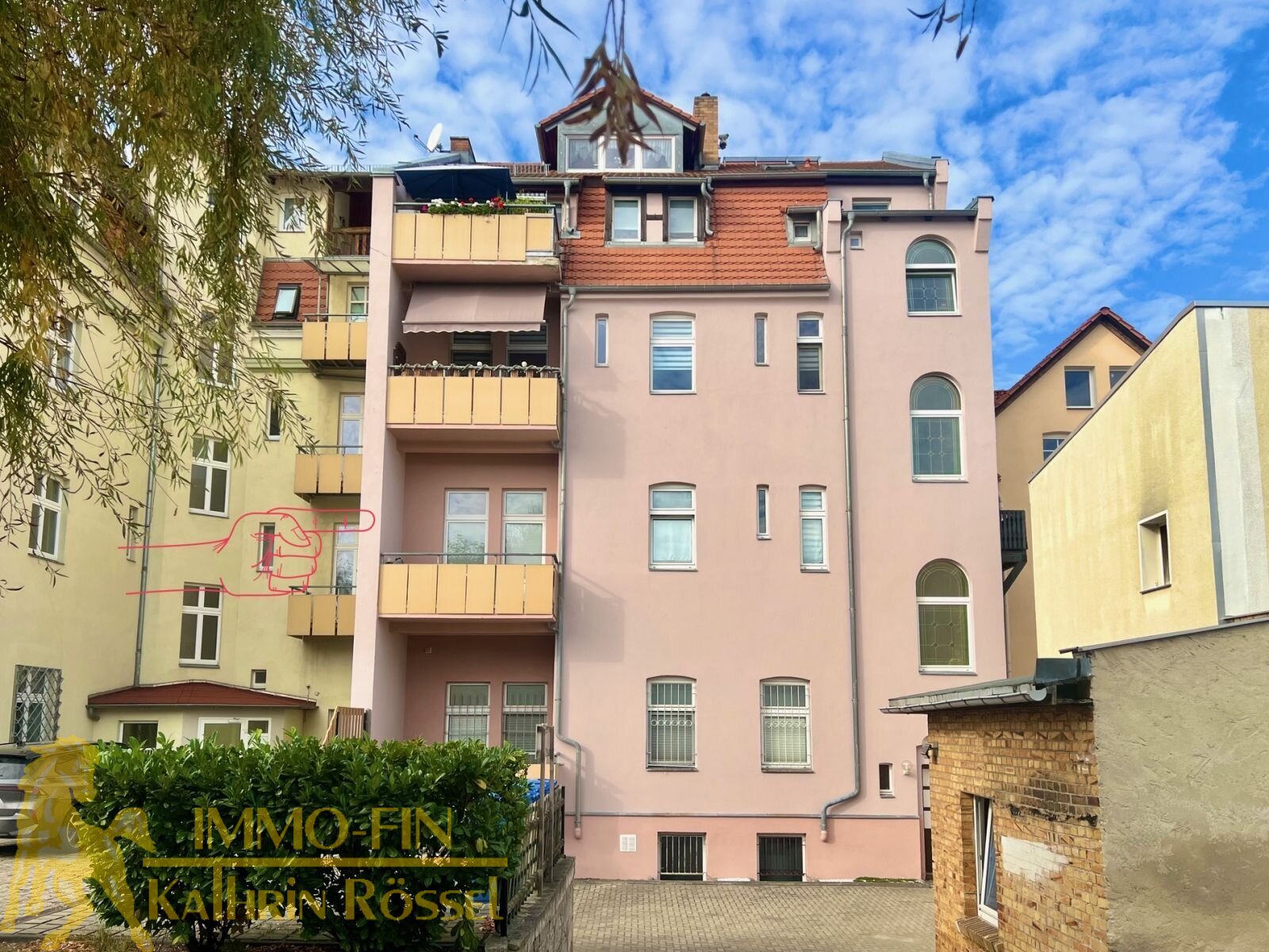 Außenansicht: Blick auf den Balkon (1. OG)