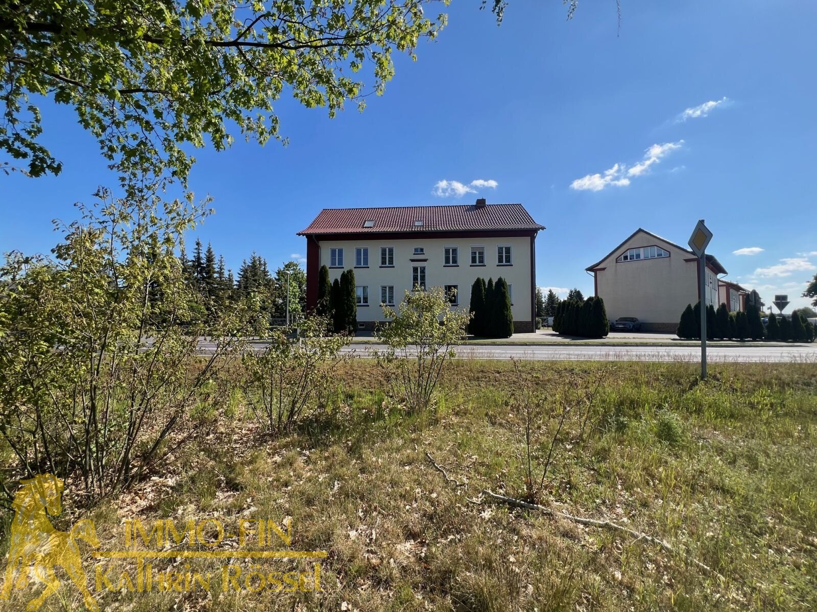 Ihr neues Zuhause in Weißkeißel – 4-Zi.-Wohnung im Dachgeschoss Ihr neues Zuhause in Weißkeißel – 4-Zi.-Wohnung im Dachgeschoss